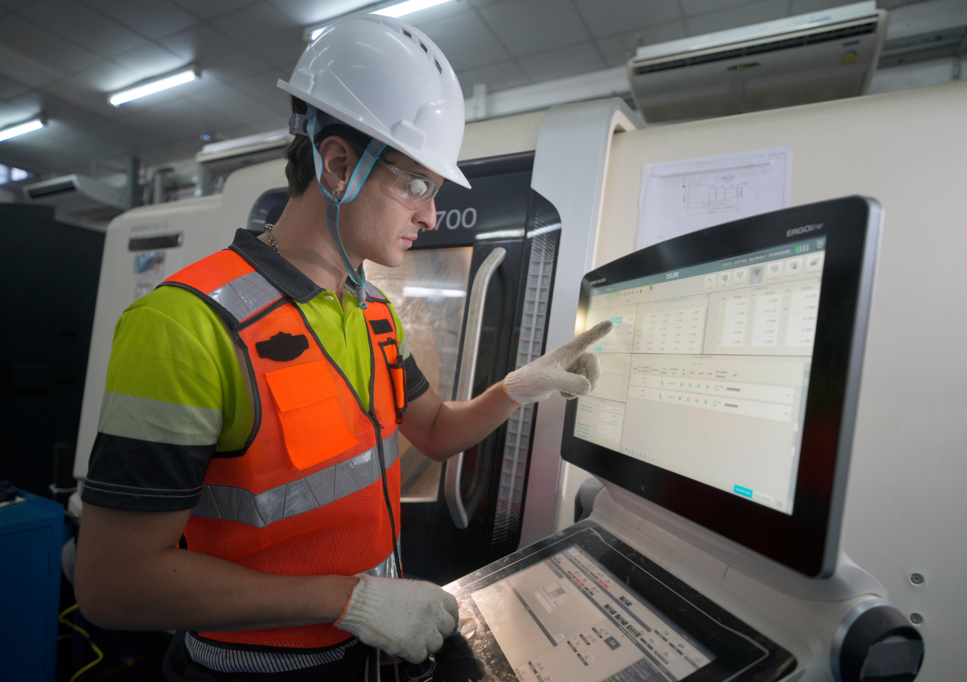 Integracja ERP z systemem MES. Jak Streamsoft Prestiż współpracuje z GOLEM OEE 